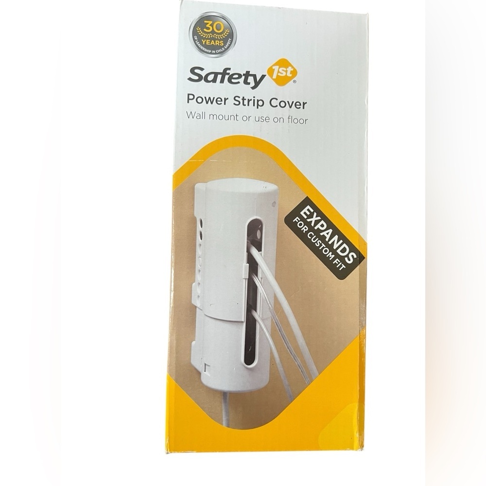 Safety 1st power strip cover, expands and covers electrical cables w/box